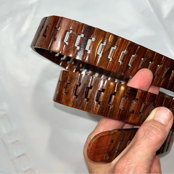 WOODEN brown hinged vintage 1970s Belt 38”long wooden Hook Buckle Glazed unisex - Picture 6 of 15